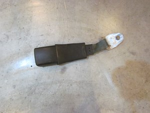 2008 Infiniti G35x Rear RH Passenger Seat Belt Buckle
