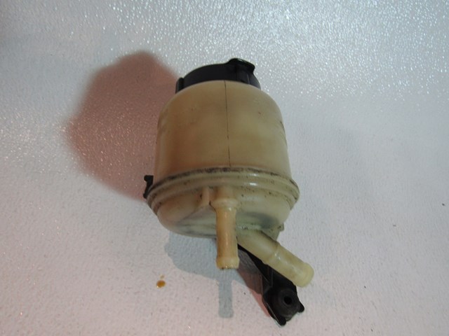 2007 2008 Infiniti G35x Sedan Power Steering Reservoir