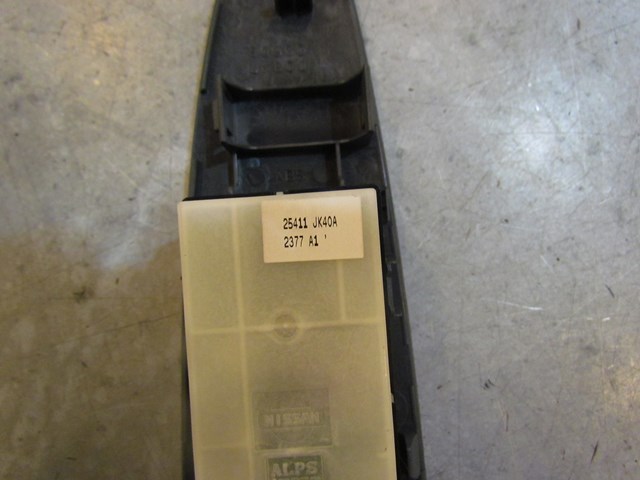 2008 Infiniti G35x RH Passenger Front Door Switch 25411 JK40A