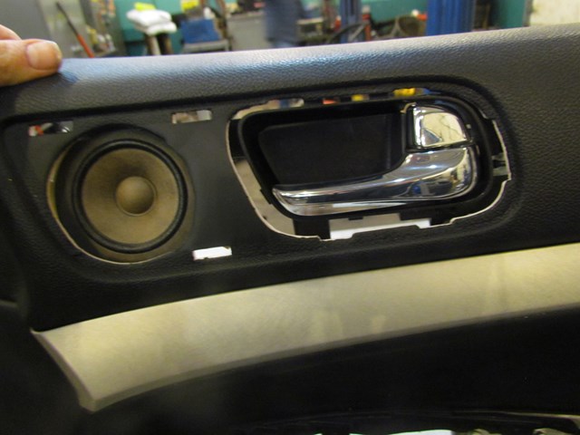 2008 Infiniti G35x Sedan Front RH Passenger Door Panel-See Description