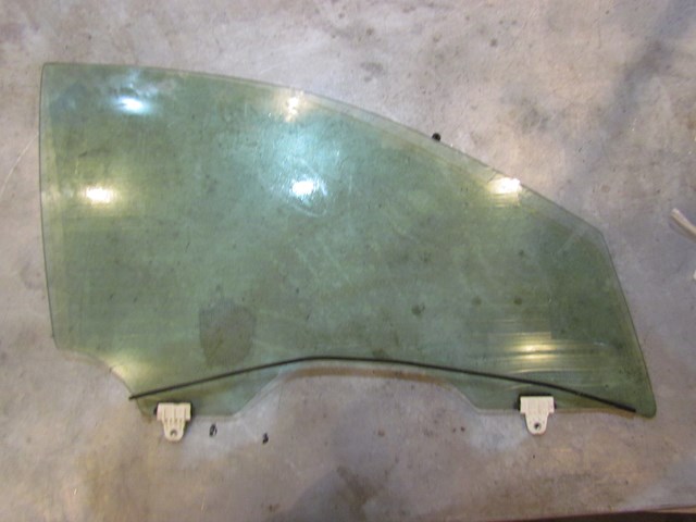 2008 Infiniti G35x Sedan Front RH Passenger Door Glass