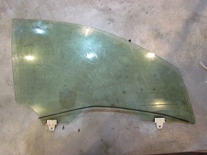 2008 Infiniti G35x Sedan Front RH Passenger Door Glass