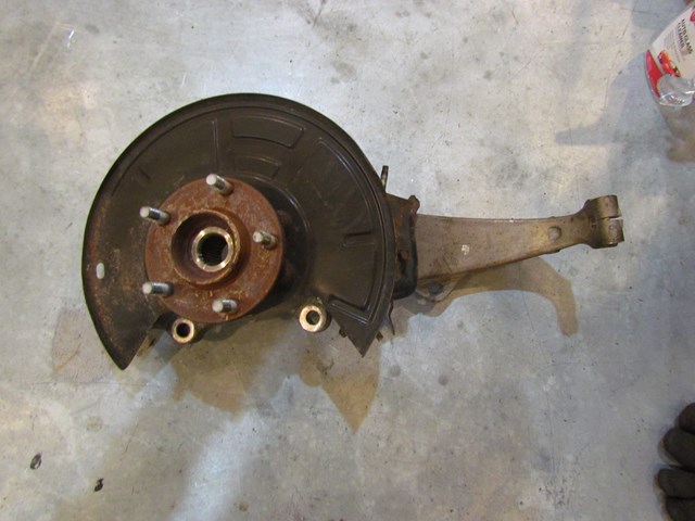 2008 Infiniti G35x Sedan RH Passenger Front Spindle 