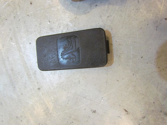 2008 Infiniti G37 Coupe Child Seat Anchor Cover