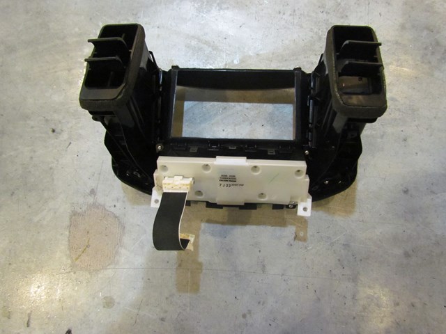 2008 Infiniti G37 Radio Controls, Bezel, & Vents 28395JK60B