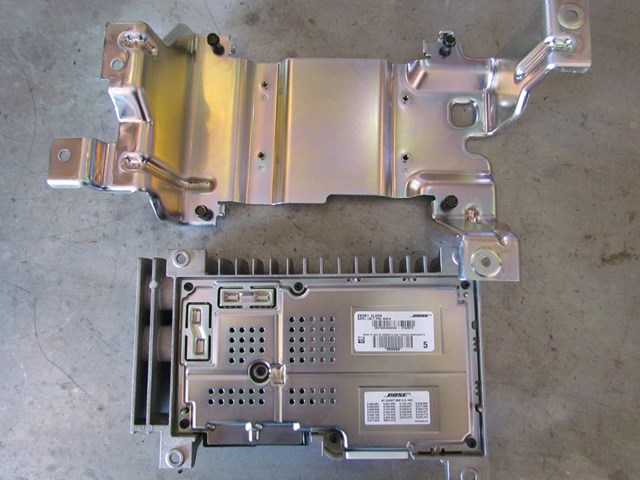 2008 Infiniti G37 Coupe Bose Amplifier With Bracket 28061 JL00A