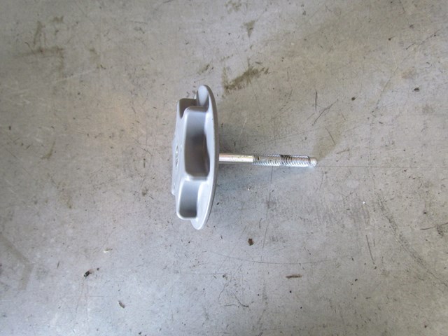 2008 Infiniti G37 Coupe Spare Tire Anchor