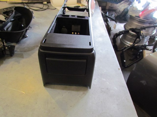 2008 Infiniti G37 Coupe AT Center Console 96910 JK00A