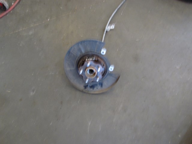 2008 Infiniti G37 Coupe RH Passenger Rear Spindle