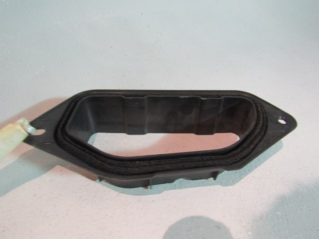2008 Infiniti G37 Coupe RH Air Duct Inlet