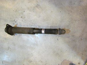 2008 Infiniti G37 Coupe Rear LH RH Strut Shock Absorber OEM 56210 JL01B