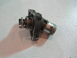 2008 Infiniti G37 Coupe VQ37VHR Thermostat w/Housing
