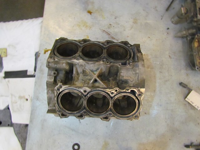 2008 Infiniti G37 Coupe VQ37VHR Cylinder Block