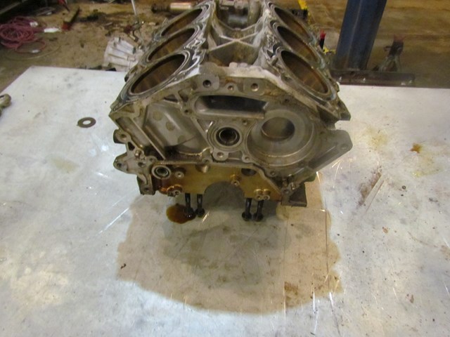 2008 Infiniti G37 Coupe VQ37VHR Cylinder Block