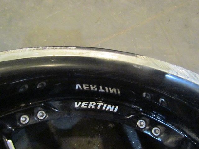  Vertini Drift 5 x 114.3 - 19 x 10.5 Wheel- Some Scrapes