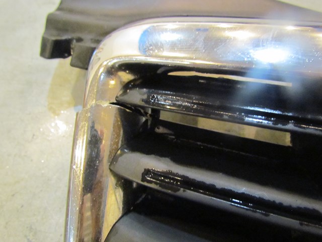 2004 Audi A8L Grille-Read Description