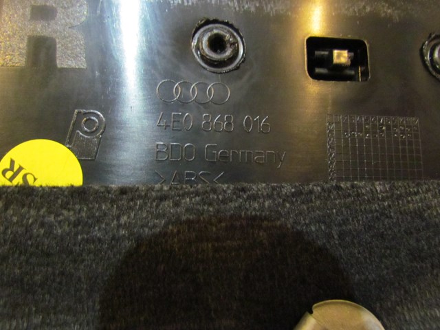 2004 Audi A8L D3 RH Passenger Front Door Panel-Read Description