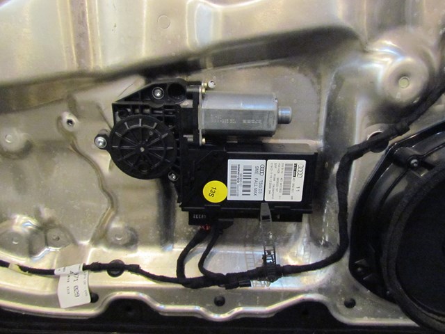 2004 Audi A8L D3 Front LH Driver Door