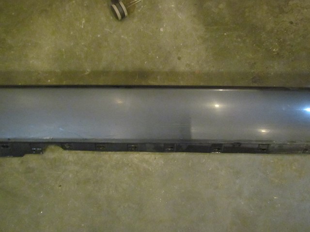 2004 Audi A8L D3 LH Driver Side Skirt- READ DESCRIPTION