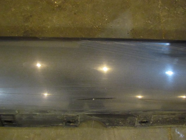 2004 Audi A8L D3 LH Driver Side Skirt- READ DESCRIPTION