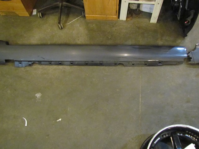2004 Audi A8L D3 LH Driver Side Skirt- READ DESCRIPTION