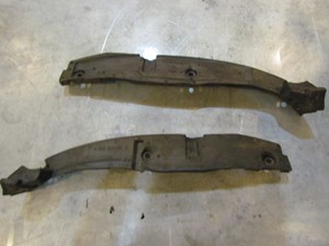 2004 Audi A8L D3 Fender Inner End Cap Set 4eo821111A & 4e0821112A