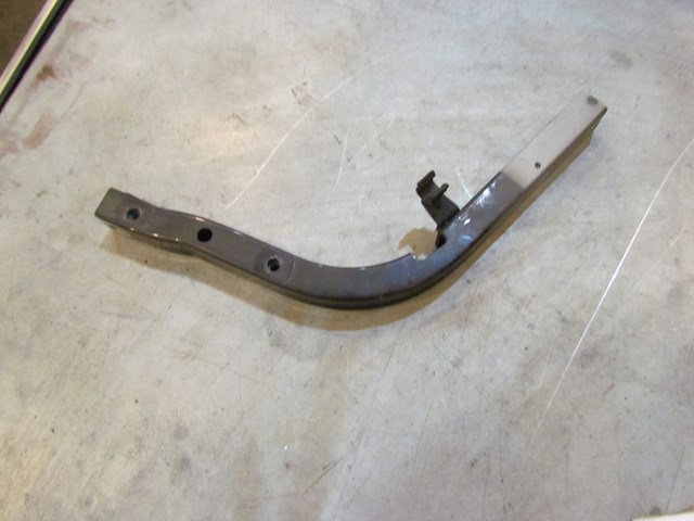 2004 Audi A8L D3 LH Driver Front Bracket