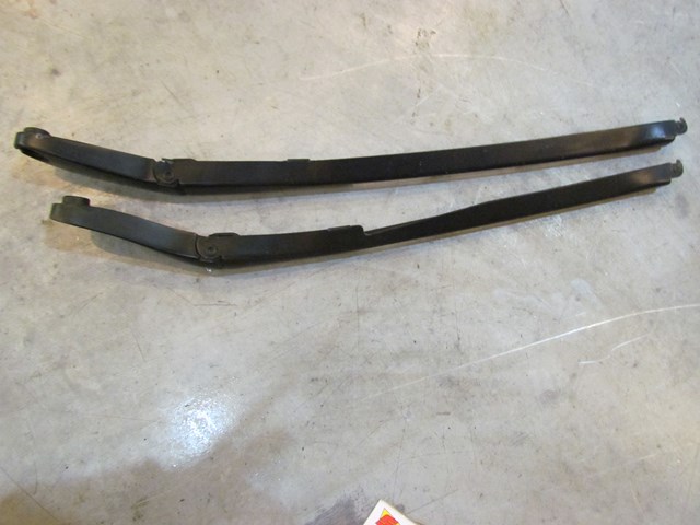 2004 Audi A8L D3 Wiper Arm Set