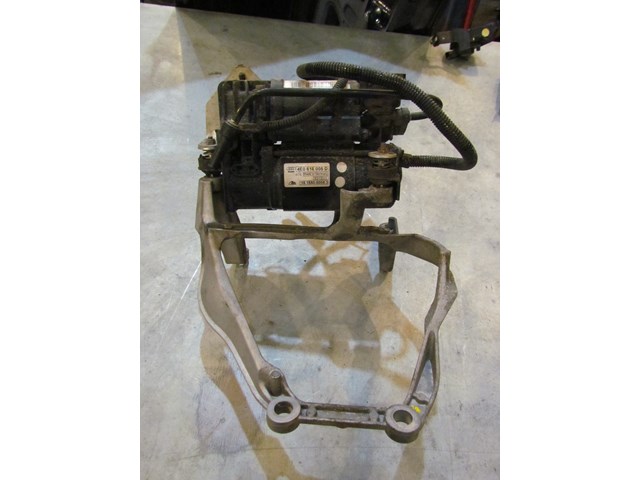 2004 Audi A8L Air Suspension Compressor & Bracket 4E0 616 005 D