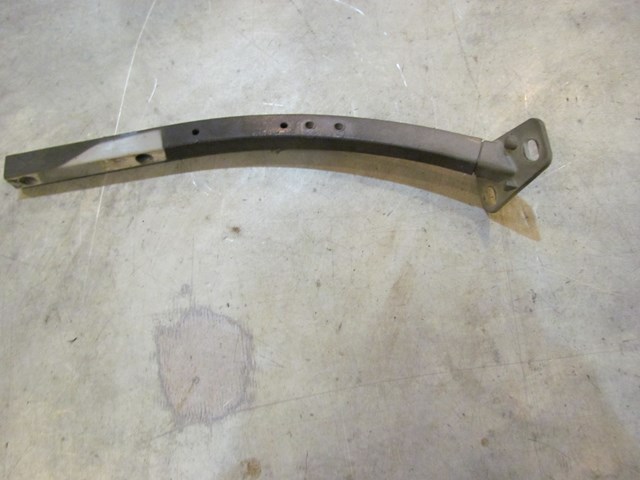 2004 Audi A8L D3 Front LH Bracket