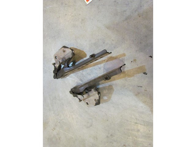 2004 Audi A8L Hood HInge Set