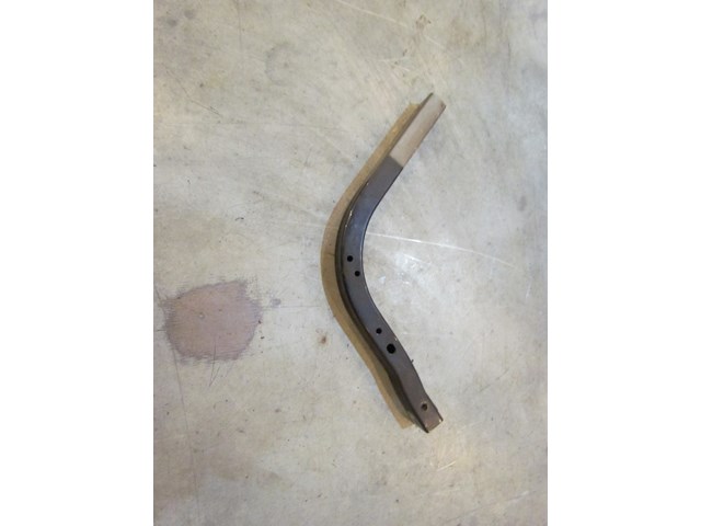 2004 Audi A8L D3 Front RH Passenger Bracket