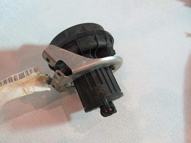 2004 Audi A8 A8L D3 Secondary Air Pump OEM 06A959253B