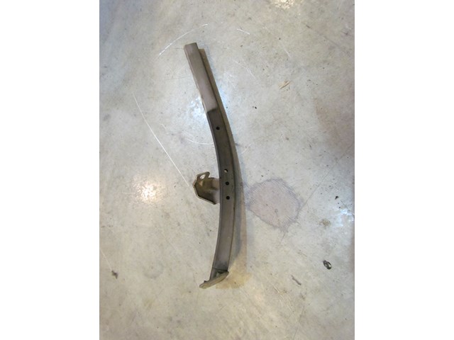 2004 Audi A8L D3 Front RH Passenger Bracket