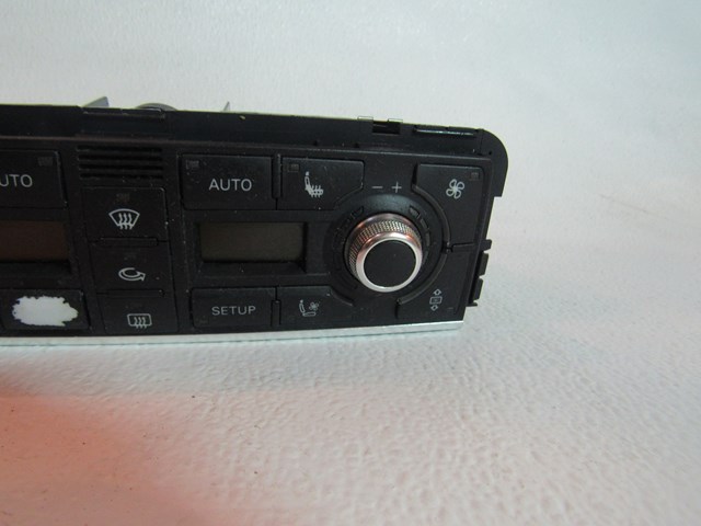 2004 Audi A8L D3 Climate Controls 4E0 820 043 B 