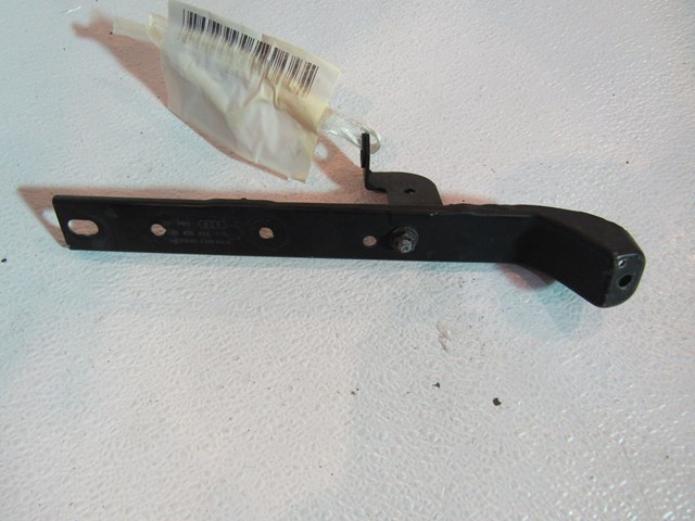  2004 Audi A8L D3 Front RH Bumper Radius Core Support Bracket