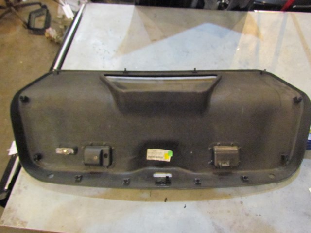 2004 Audi A8L Trunk Lid Moulding 4E0 867 975 M