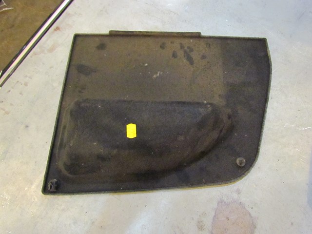 2004 Audi A8L D3 RH Passenger Trunk Moulding