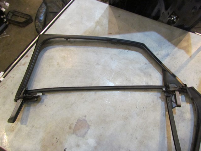 2004 Audi A8L D3 Rear RH Passenger Window Frame