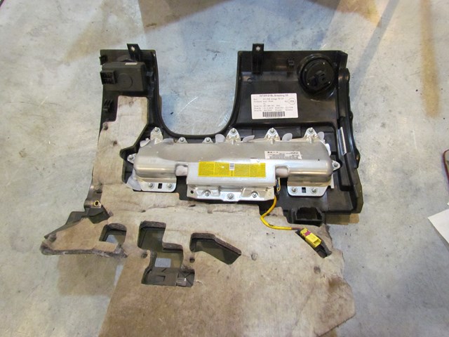 2004 Audi A8L D3 Drivers Knee, Airbag, Ignition w/Key4E1 880 301  