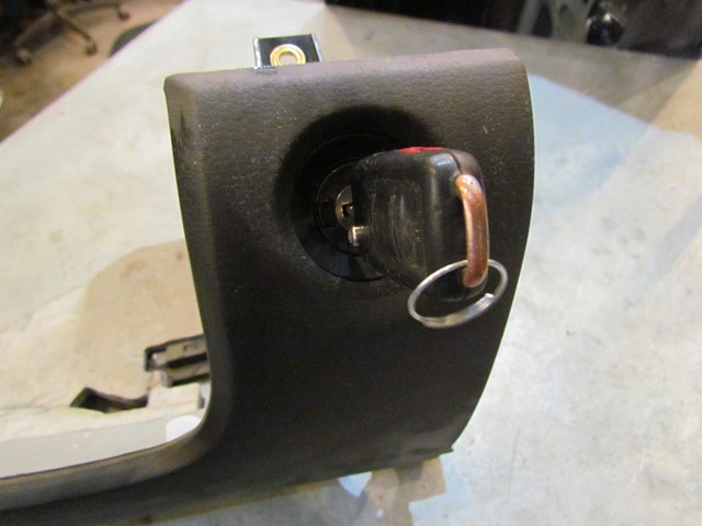 2004 Audi A8L D3 Drivers Knee, Airbag, Ignition w/Key4E1 880 301  