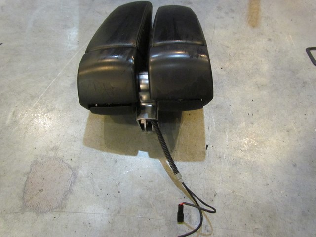 2004 Audi A8L D3 Center Armrest Read Description