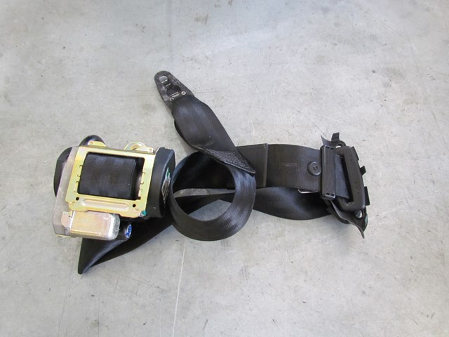 2004 Audi A8L D3 Front RH Passenger Seat Belt
