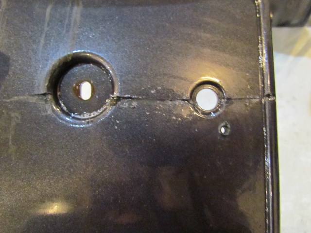 2004 Audi A8L License Plate Bracket 4E0807287-Read Description