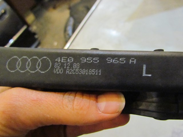 2004 Audi A8 A8L LH Driver Headlight Washer Sprayer OEM 4E0 955 965 A