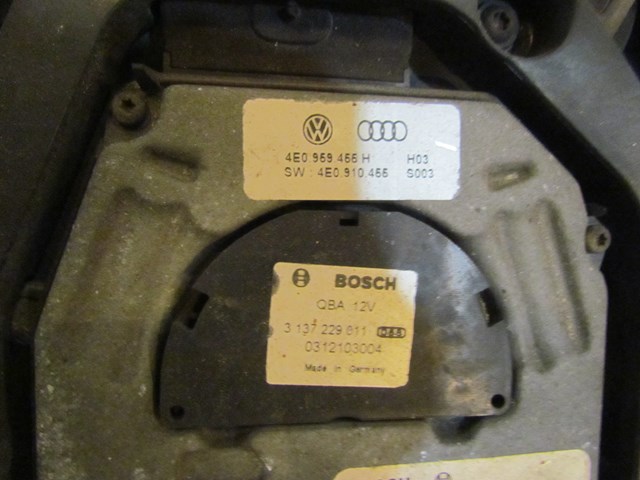 2004 Audi A8L D3 Radiator Cooling Fan Assembly