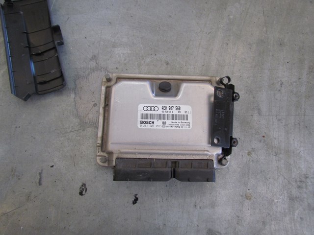 2004 Audi A8L D3 ECU OEM 4E0907560 