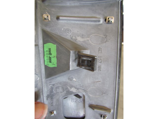 2004 Audi A8L Dash Trim w/Vents-Read Description-4E1 857 186