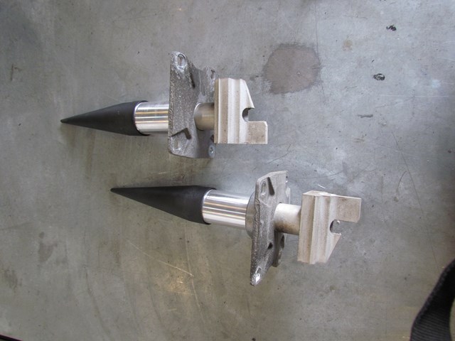 2004 Audi A8L D3 Rear Bumper Reinforcement Brackets Set of 2