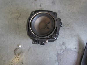 2004 Audi A8L D3 Rear Deck Speaker 4E0 035 411G